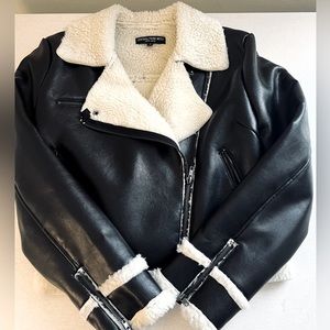 Cropped faux leather jacket